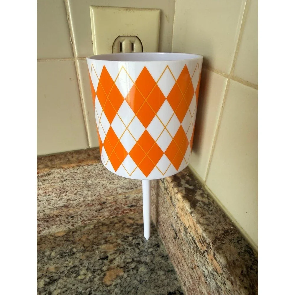 Dunkin' LIMITED EDITION Golf Tee cup holder